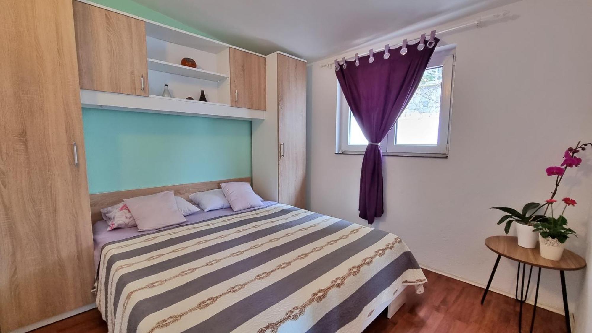 Apartments Neda Оміш Екстер'єр фото