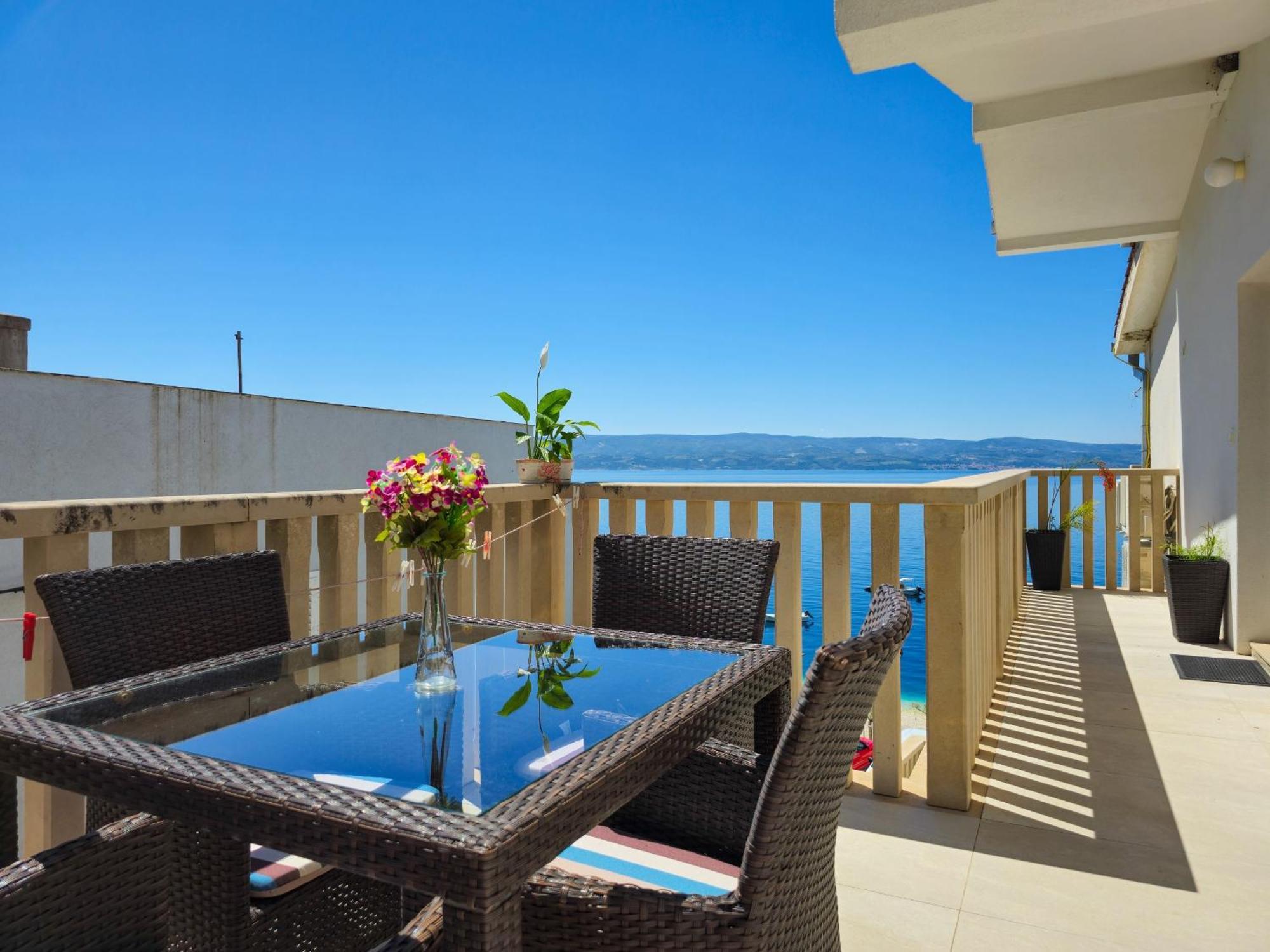 Apartments Neda Оміш Номер фото